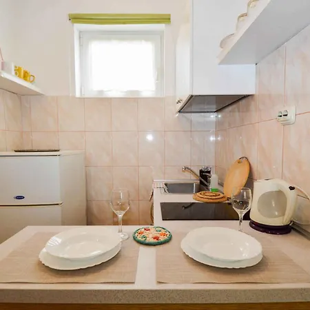 In - Istrien 10950 דירה *