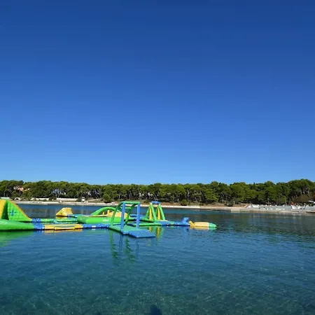 아파트 In - Istrien 10950 *